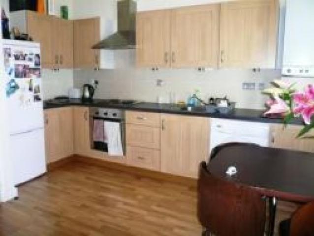 			2 Bedroom, 1 bath, 1 reception Flat			 Ashmore Road, MAIDA VALE/QUEENS PARK